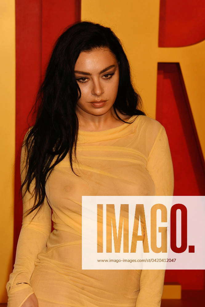 BEVERLY HILLS, CALIFORNIA MARCH 10 Charli XCX attends the 2024