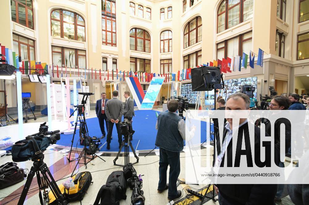 Russia Presidential Election CEC 8640675 15.03.2024 Journalists gather ...