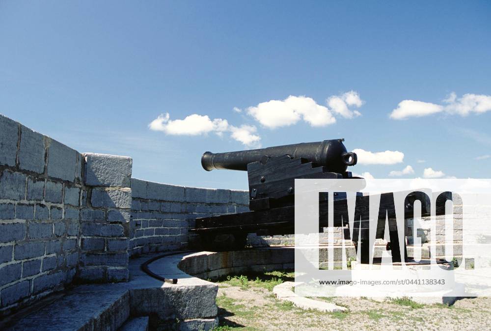 Kingston Ontario One of the guns at Fort Henry. Kingston Ontario One of ...