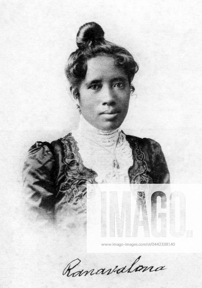 Madagascar: Queen Ranavalona III (r. 1883-1897) photographed in exile ...