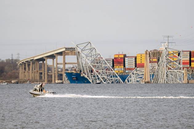 USA, Brücke in Baltimore stürzt nach Schiffskollision ein 263220 Drone ...