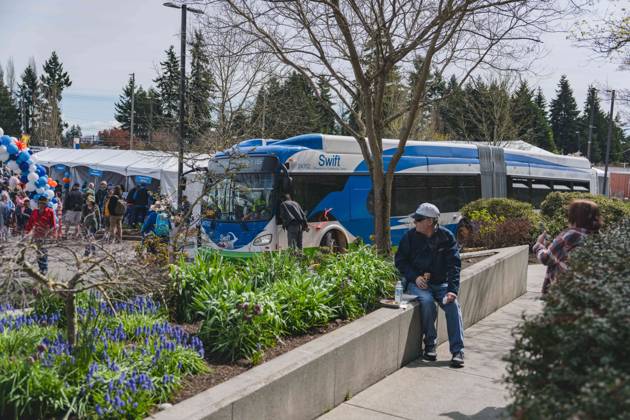 Edmonds Bus Edmonds, Washington, United States: Residents gather at Swift Orange ...