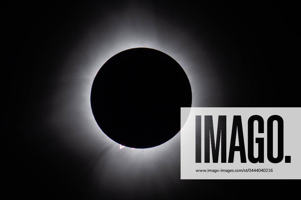 News 2024 Total Solar Eclipse Apr 8, 2024; Oquossoc, ME, USA; Totality