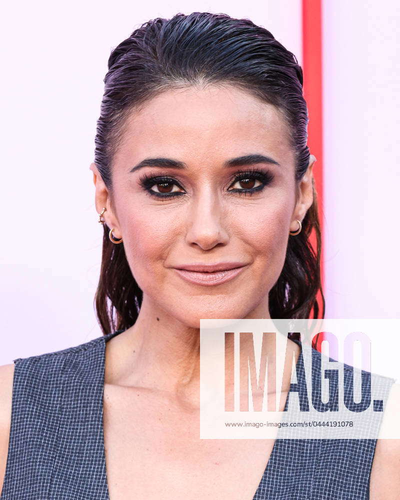 Fashion Trust US Awards 2024 - LA Emmanuelle Chriqui arrives at the Fashion  Trust U.S. Awards