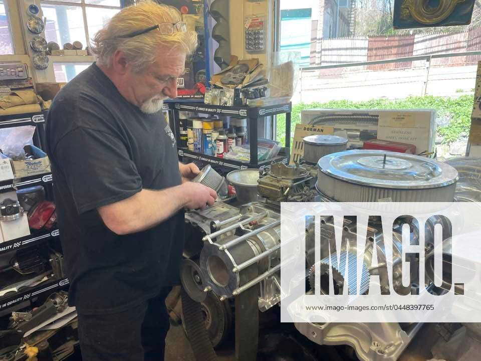 Syndication Norwich Bulletin Norwich Auto Parts Owner Rich Chaluto