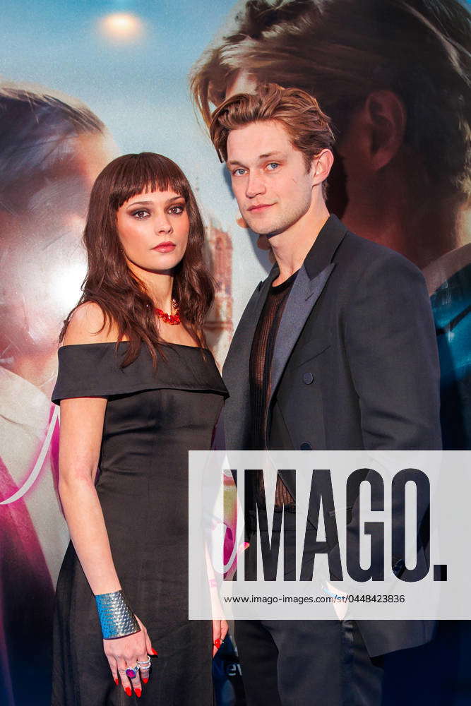 Amazon Prime Premiere Maxton Hall The World Between Us Harriet Herbig Matten and Damian Hardung at