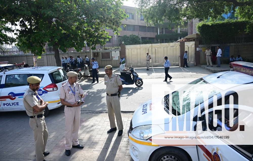 NEW DELHI, INDIA - MAY 1: DPS Dwarka School in sector 3, security ...