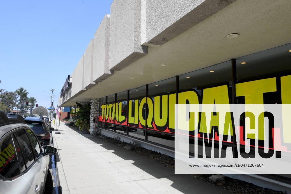Syndication Ventura County Star A large liquidation sign decorates the