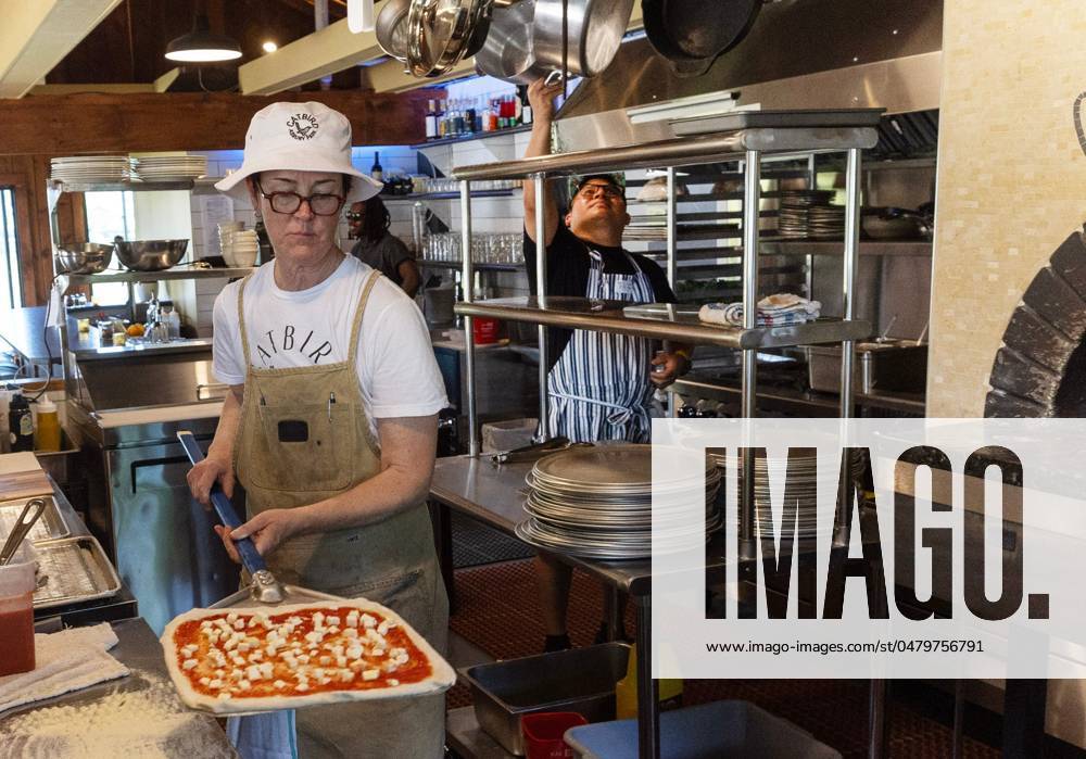 Syndication Asbury Park Press MCElroy put.s a white pie into the oven