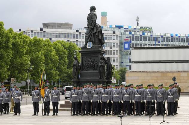 Public Pledge Of The Guard Battalion At The Federal Ministry Of Defense ...