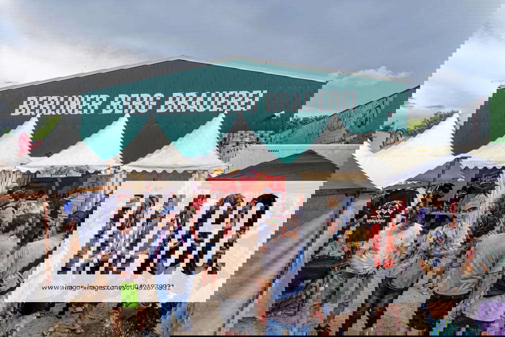 Berlin Chili Fest , Berliner Berg Brauerei, market stalls, chili sauces