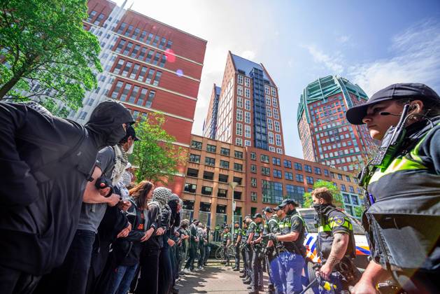 Police break up Palestinian protest in The Hague - 06 Jun 2024 Police ...