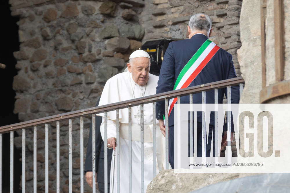 Italy: Pope Francis visits Capitoline Hill in Rome Pope Francis and ...