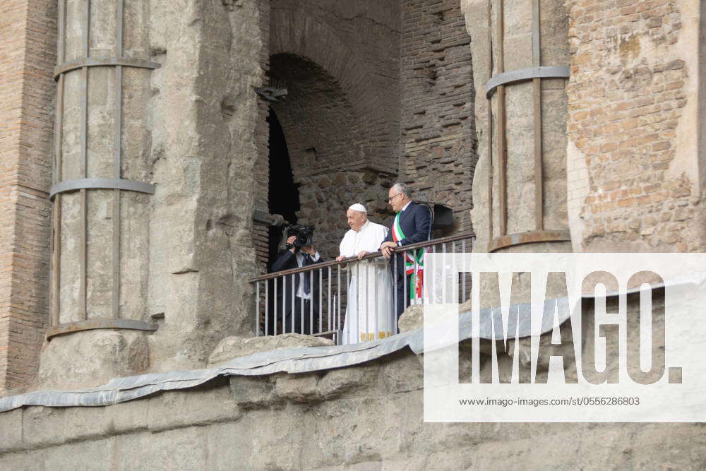 Italy: Pope Francis visits Capitoline Hill in Rome Pope Francis and ...