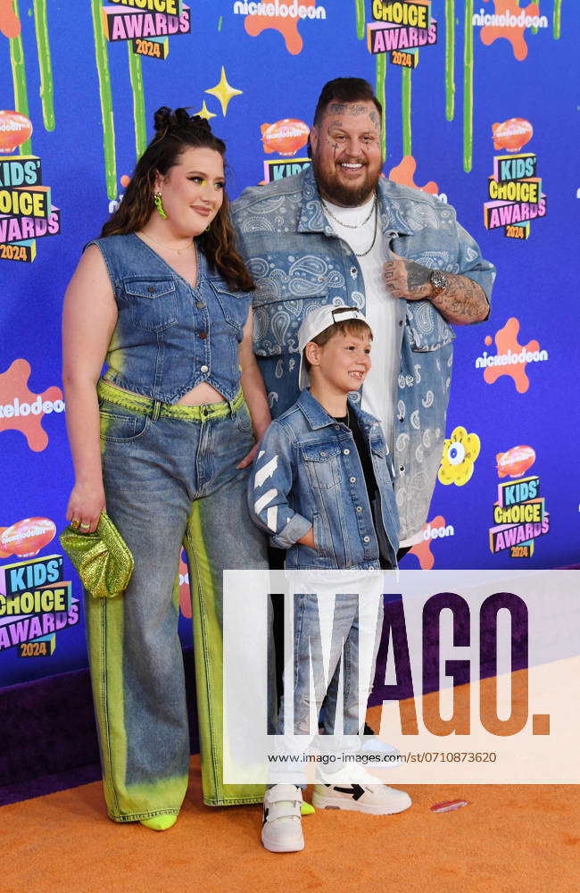 SANTA MONICA, CALIFORNIA - JULY 13: (L-R) Bailee Ann DeFord, Noah Buddy ...