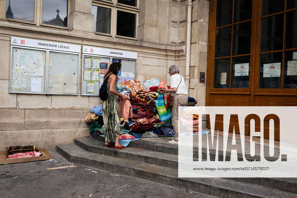 Homeless Families Demand Housing Solution, in Paris, France - 25 Jul ...