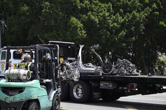 La Riots Vehicles Waymo Vehicles Stock Photos – License High‑Quality Images | IMAGO