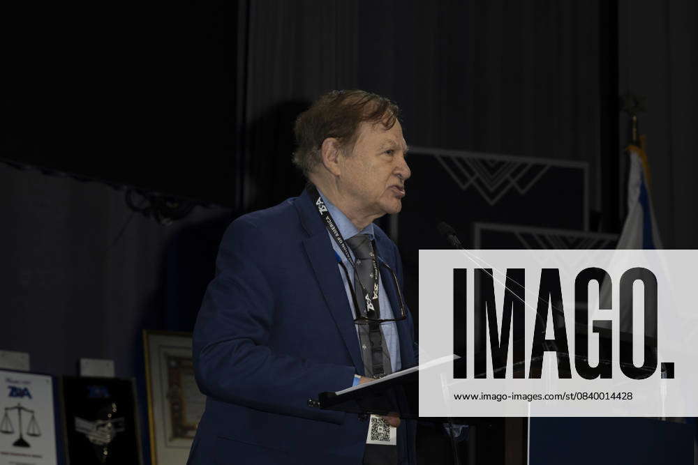 New York, United States: Steven Sass speaks at the Zionist Organization ...